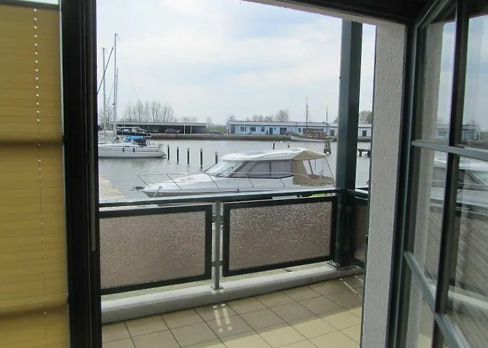 Koje 22 アパート